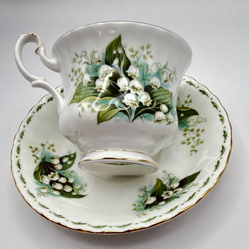 Royal Albert Tea Cup & Saucer Set Lily Of The Valley Flower Series Bone China